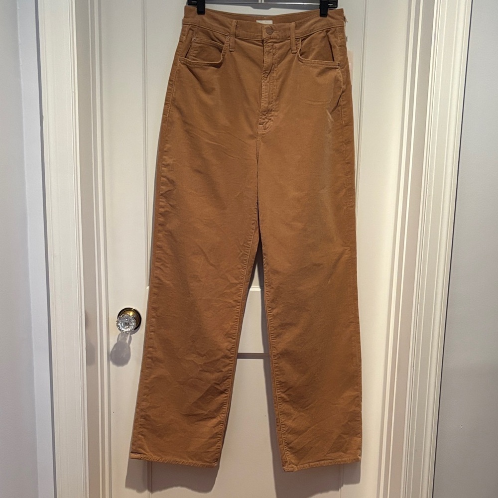 NWT Mother High Waisted Tunnel Vision Sneak Hopscotch corduroys in Cafe Spice